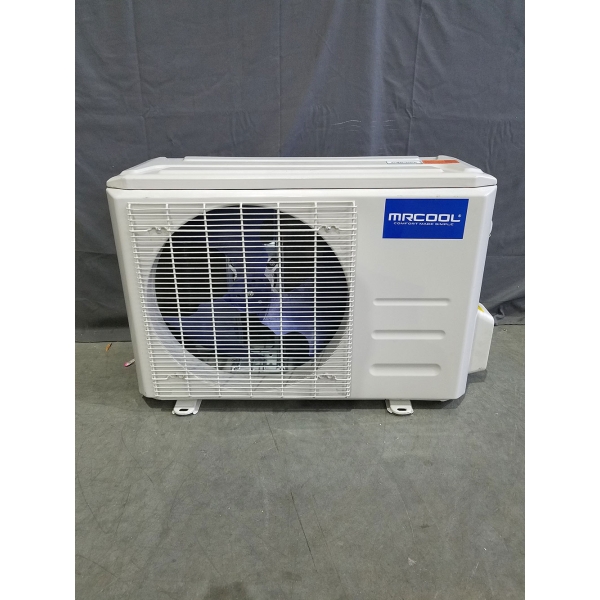 grade-b-12k-btu-19-seer-mrcool-advantage-ductless-heat-pump-condenser-with-16-ft-install-kit-230v-sd-sd-a-12-hp-c-230b-gb-01.3471