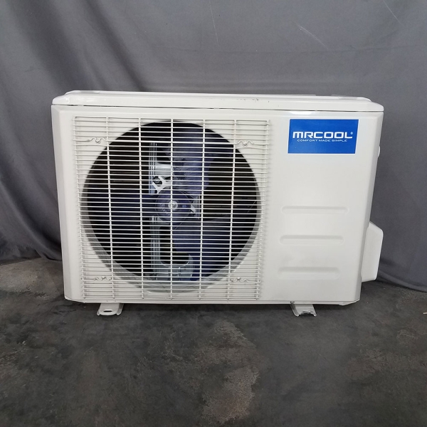grade-b-9k-btu-25-seer-mrcool-olympus-hyper-heat-ductless-heat-pump-condenser-sd-sd-o-hh-09-hp-c-230-gb-01.3497